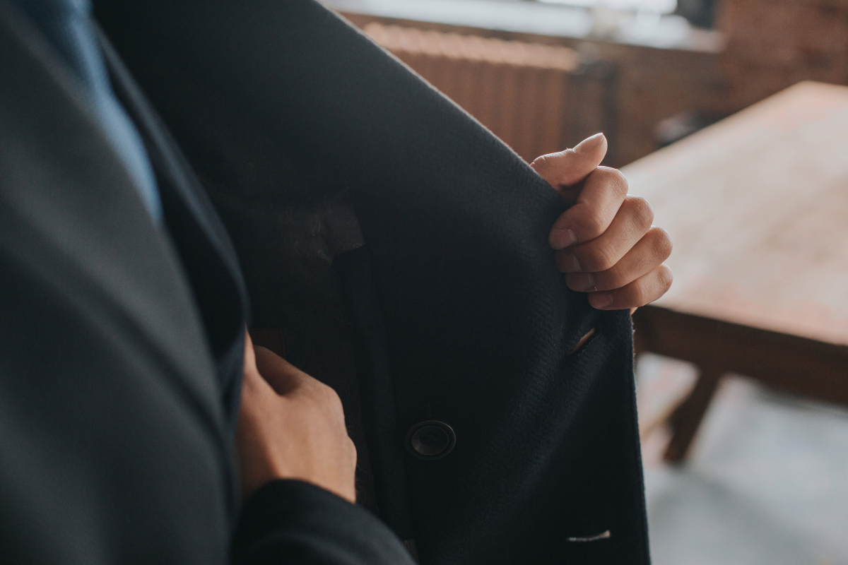 Стильные зимние образы для деловых мужчин 40-60 лет