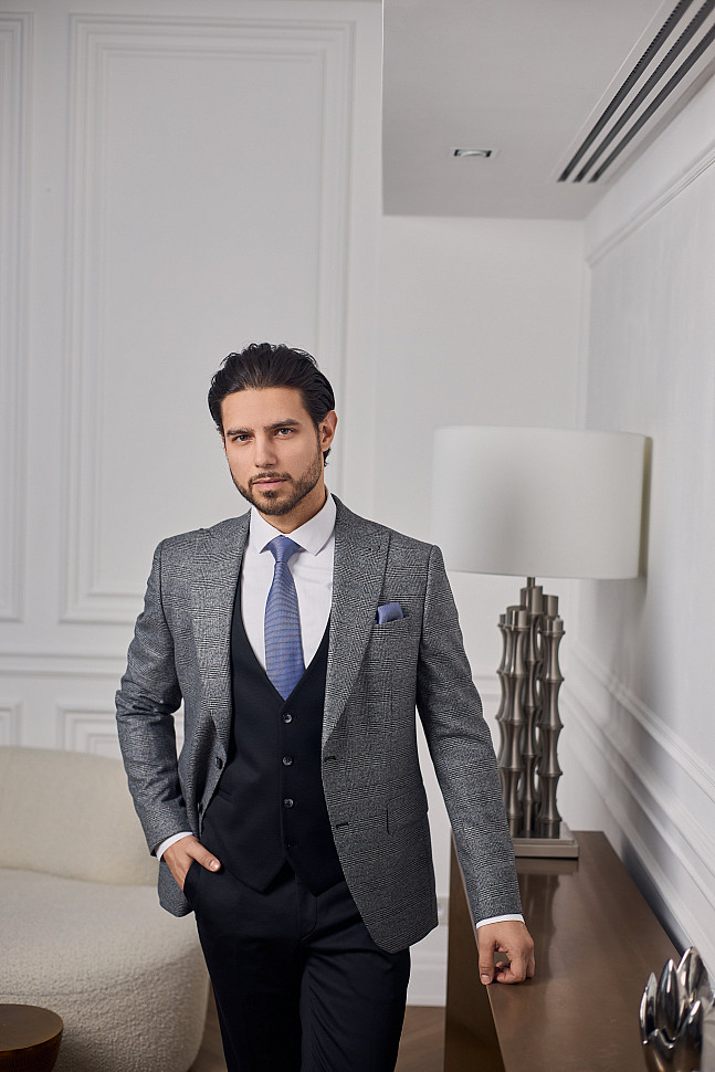 Серый пиджак мужской