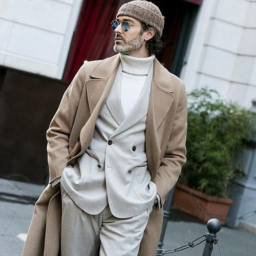 Классическое мужское пальто для всех возрастов