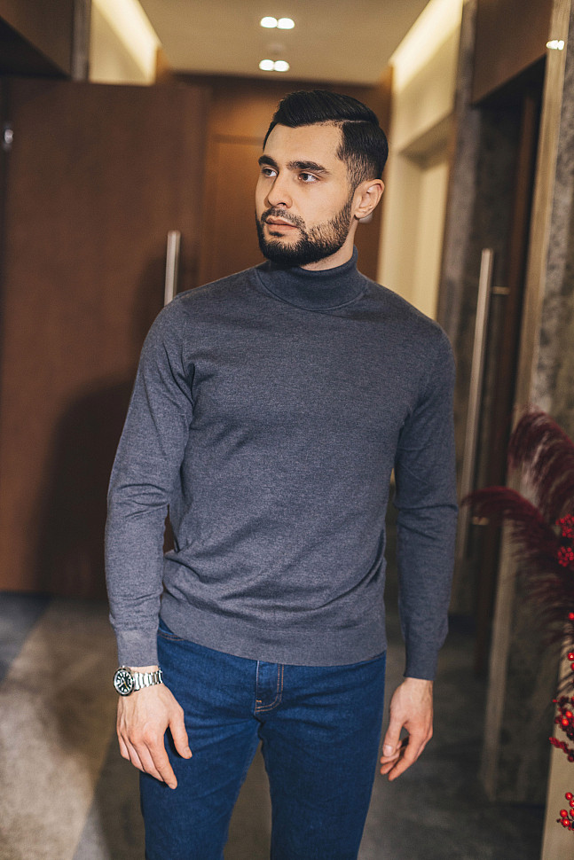 Джинсы с водолазкой