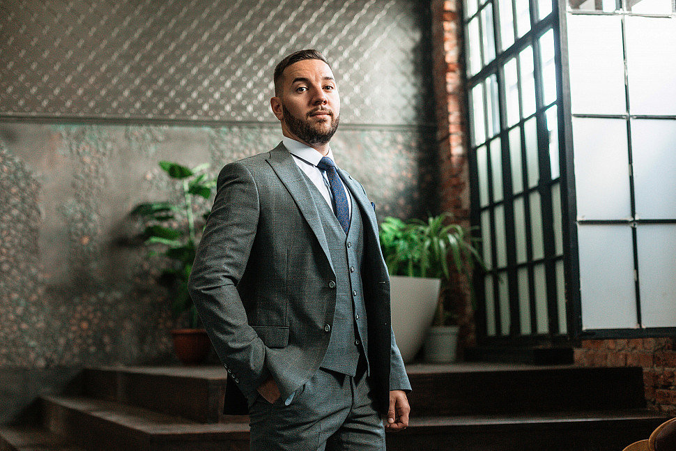 Классический мужской костюм