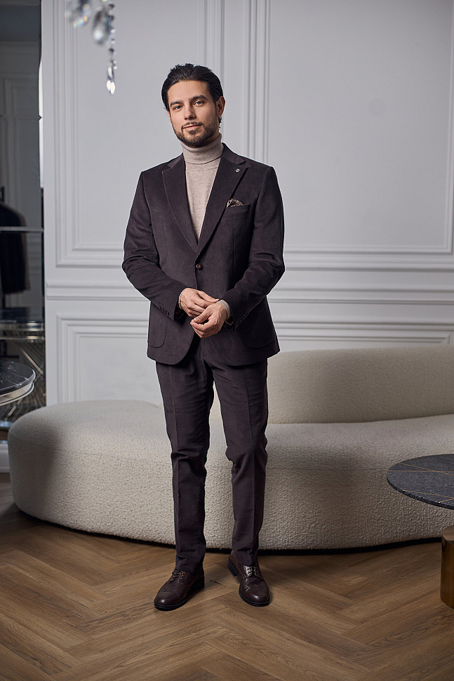 Мужской костюм шоколад