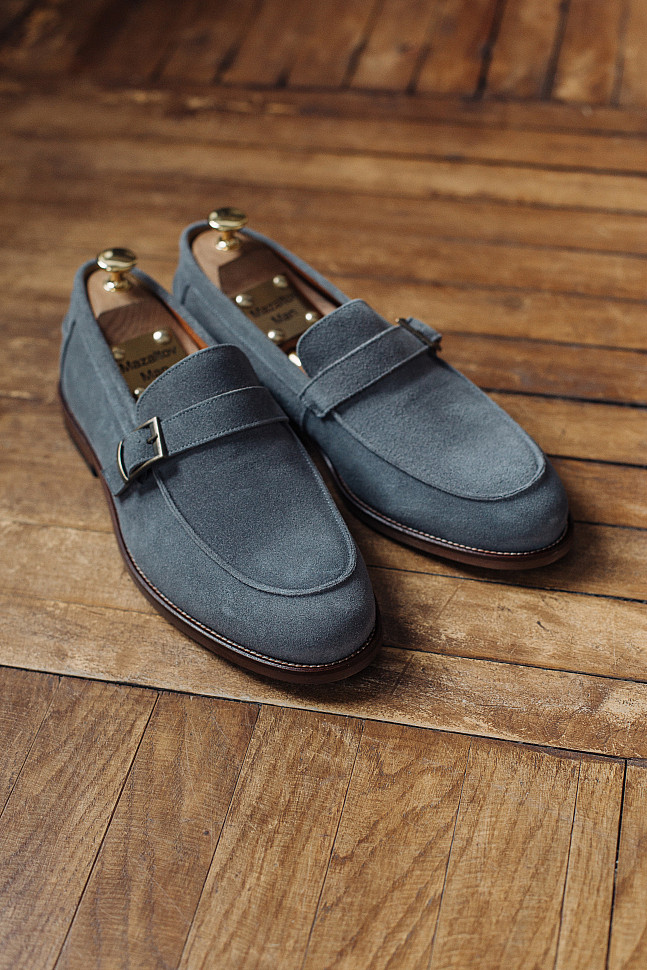 Лоферы мужские с пряжками замша