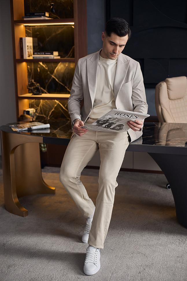 Мужской непарный пиджак с джинсами