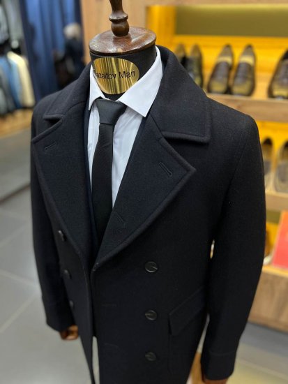 Пальто BAZ Черное двубортное